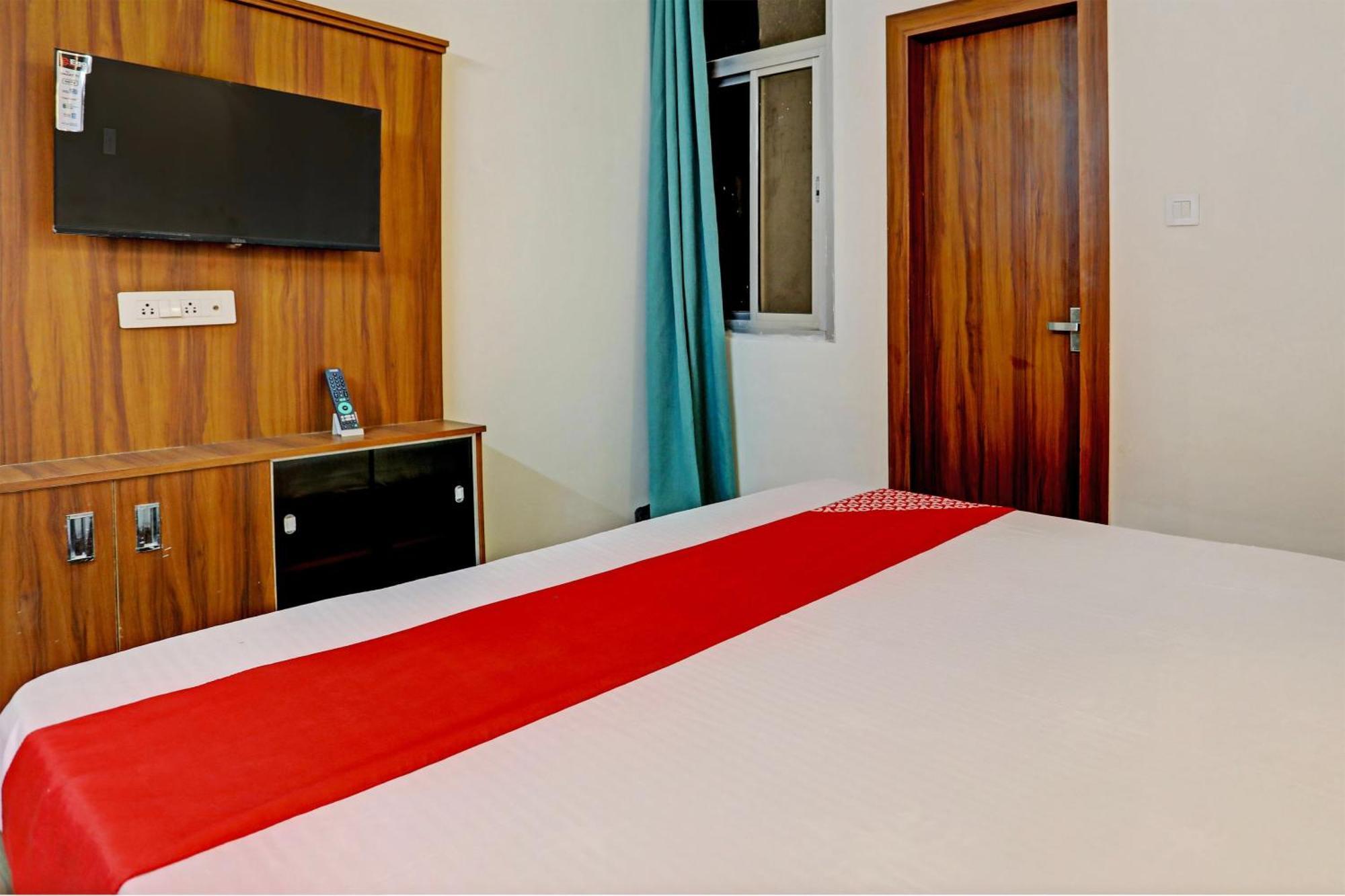 Hotel O Al Diwan Banquet And Suites Kanpur Exterior foto